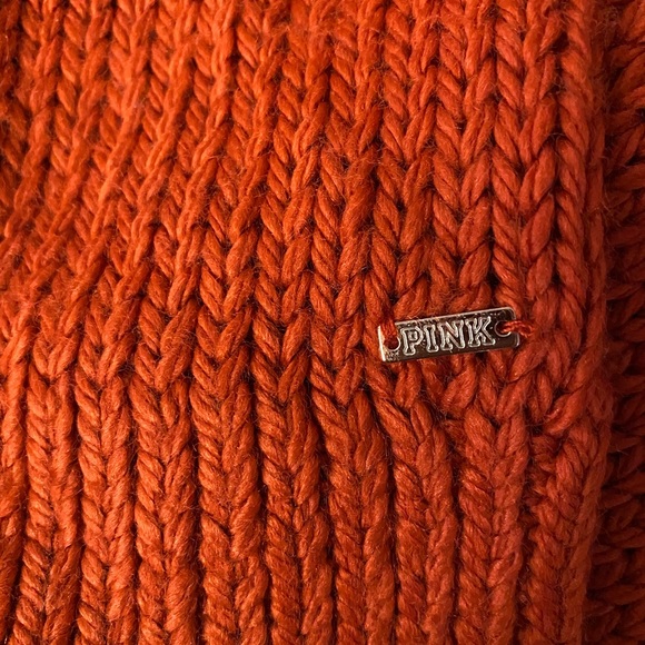 PINK Victoria Secrets KNIT SWEATER - Picture 4 of 4